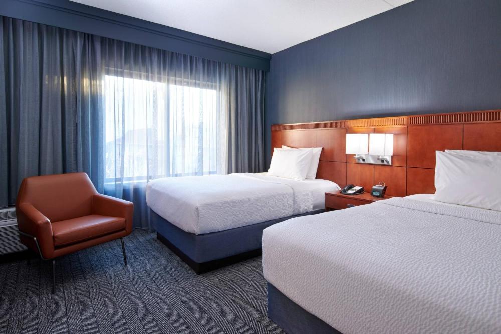 Suite, 2 Double, Sofa bed interior